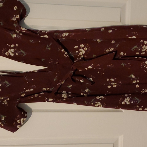 BEAUTIFUL SADIE AND SAGE ROMPER 💕 - Picture 7 of 10